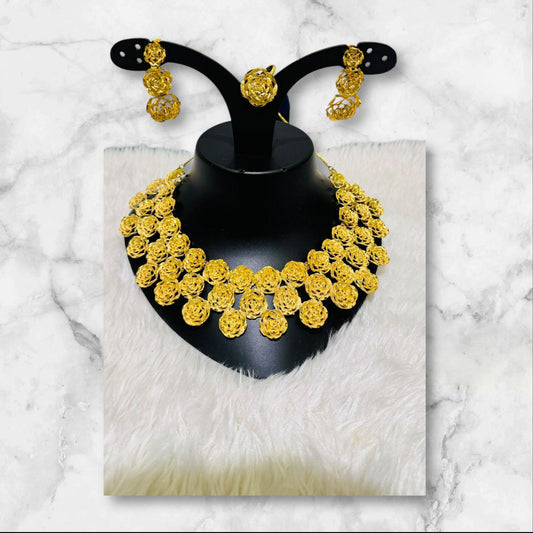 Parure de Bijoux Dorée – Éclat et Élégance Florale